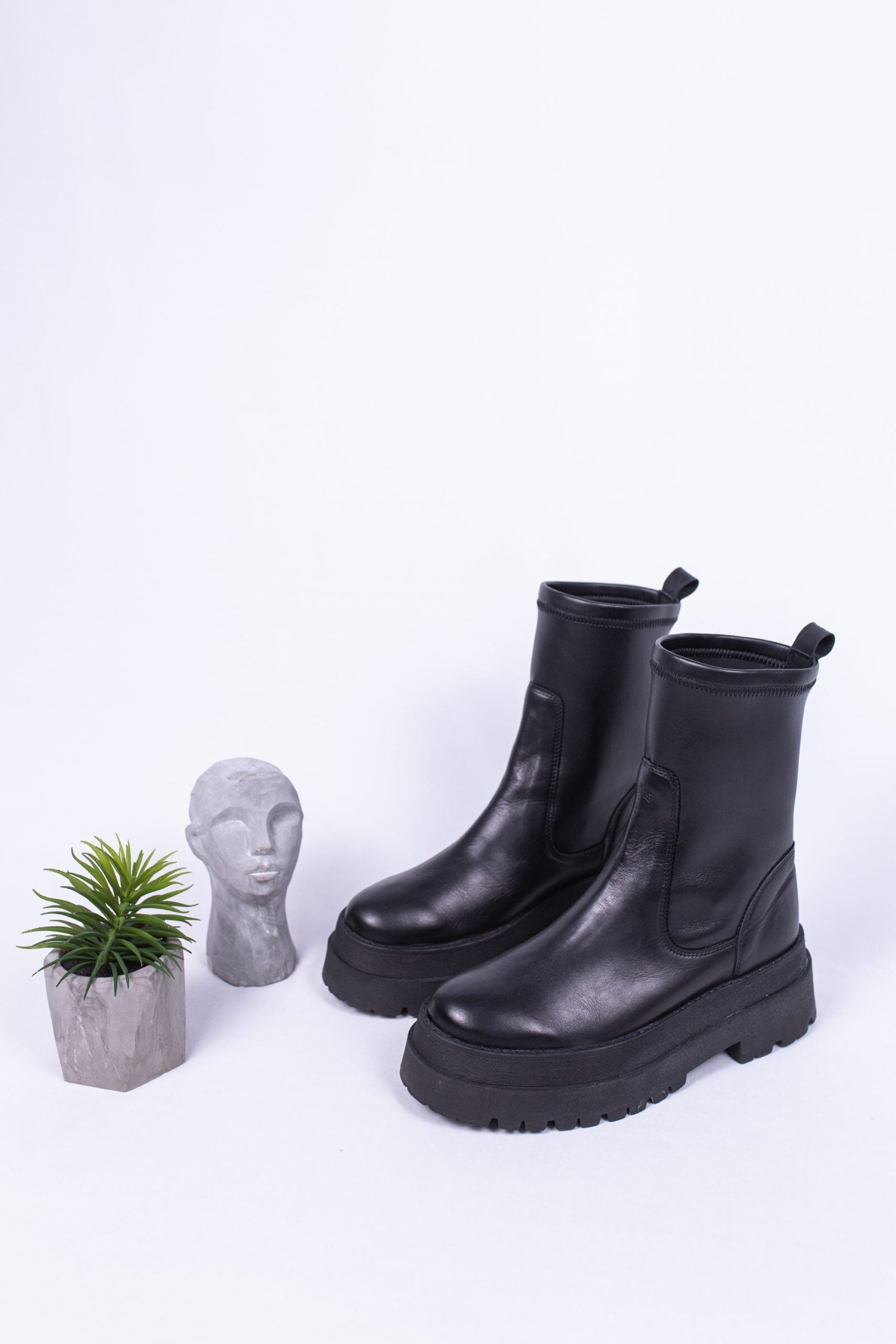 ghete-dama-cora-scaled