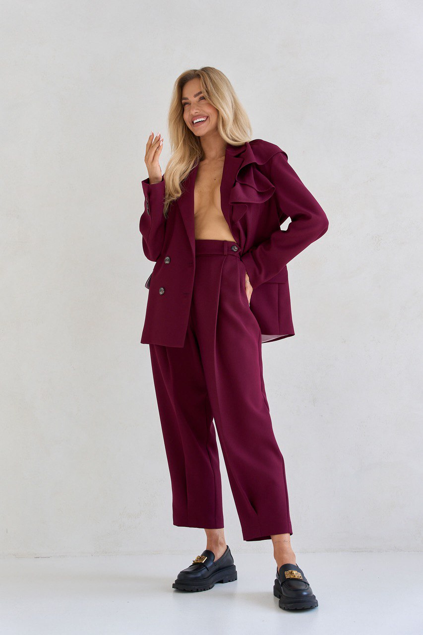 Compleu sacou si pantaloni visiniu Izabella - mauri.ro (4)