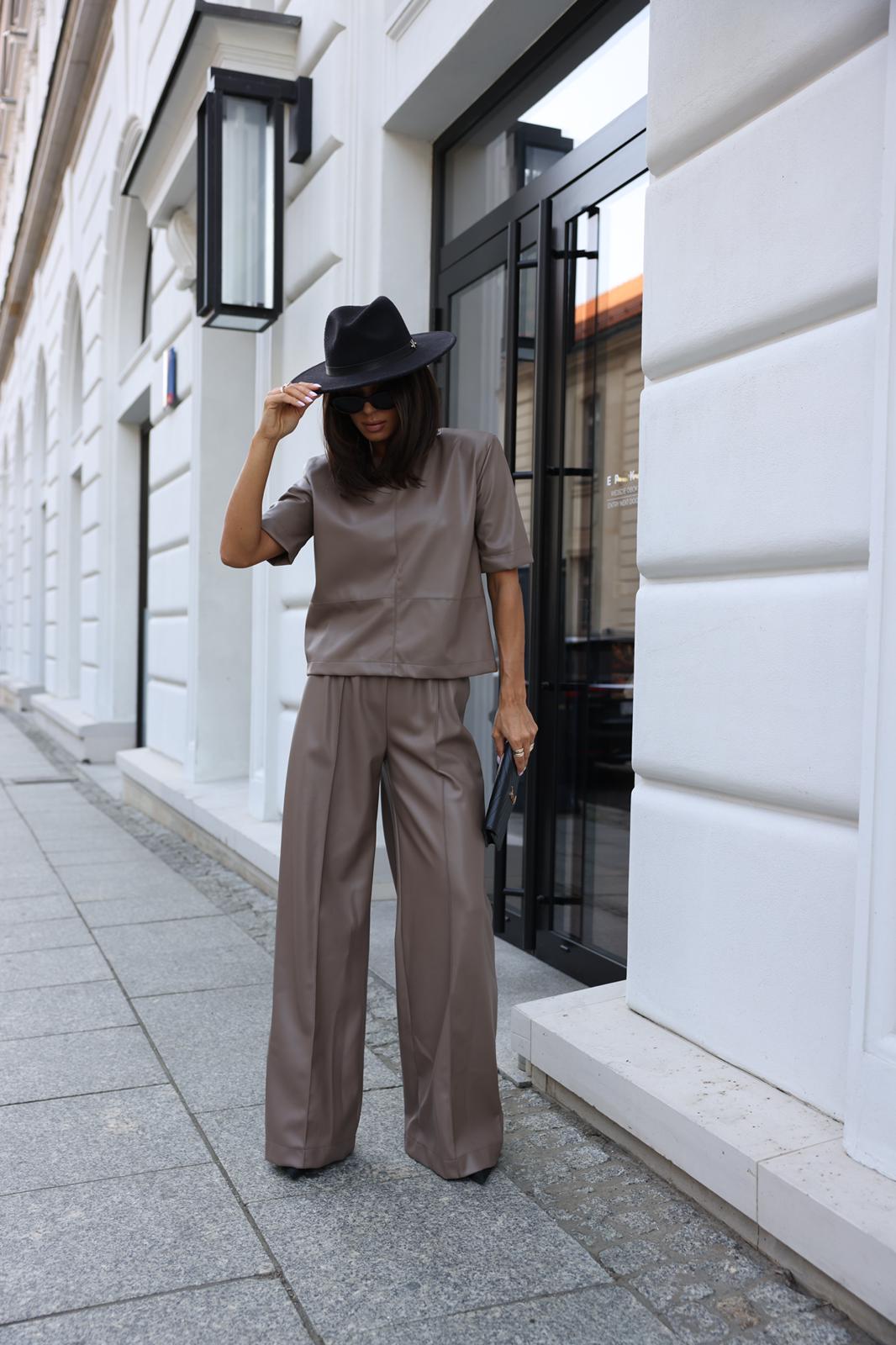 Compleu-bluza-si-pantaloni-taupe-Safran (3)