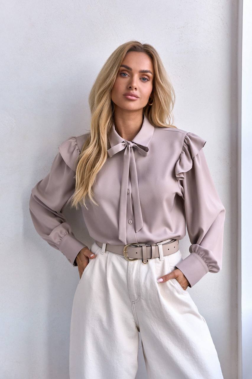 Camasa-cu-volane-la-umeri-nude-Fiánce