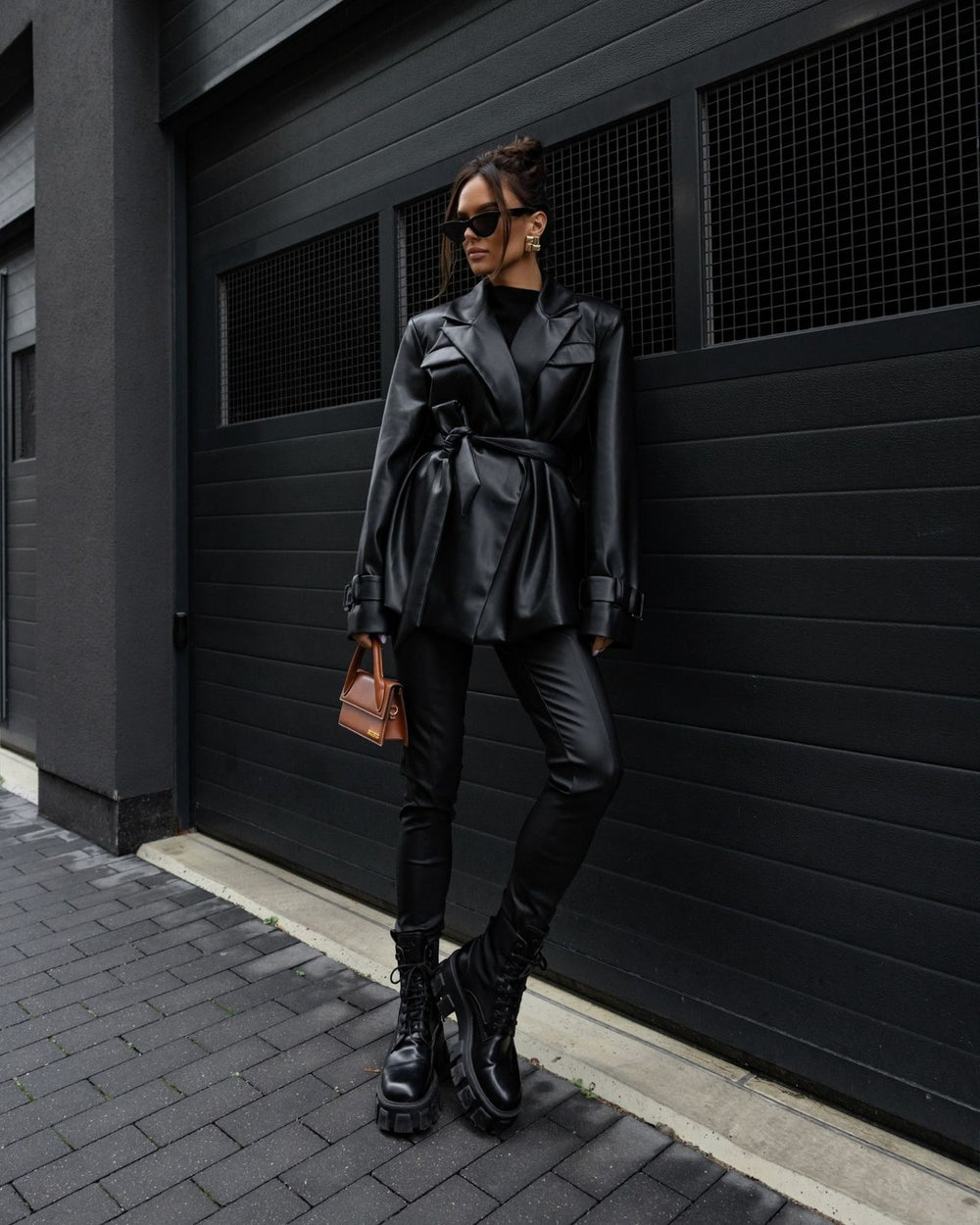 Jacheta-tip-sacou-din-piele-ecologica-neagra-Geranium (3)