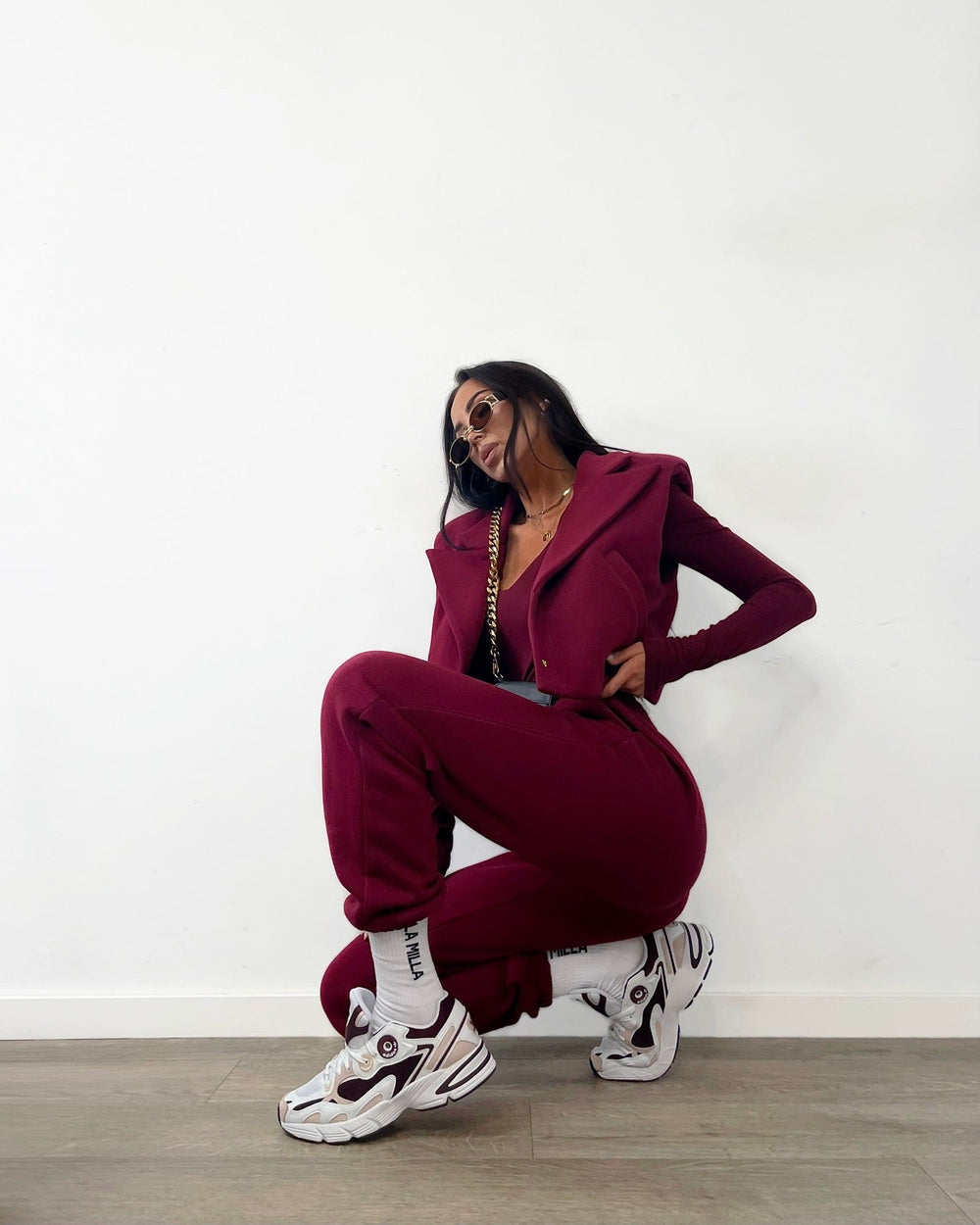 Set-vesta-si-pantaloni-trening-bordeaux-Rania