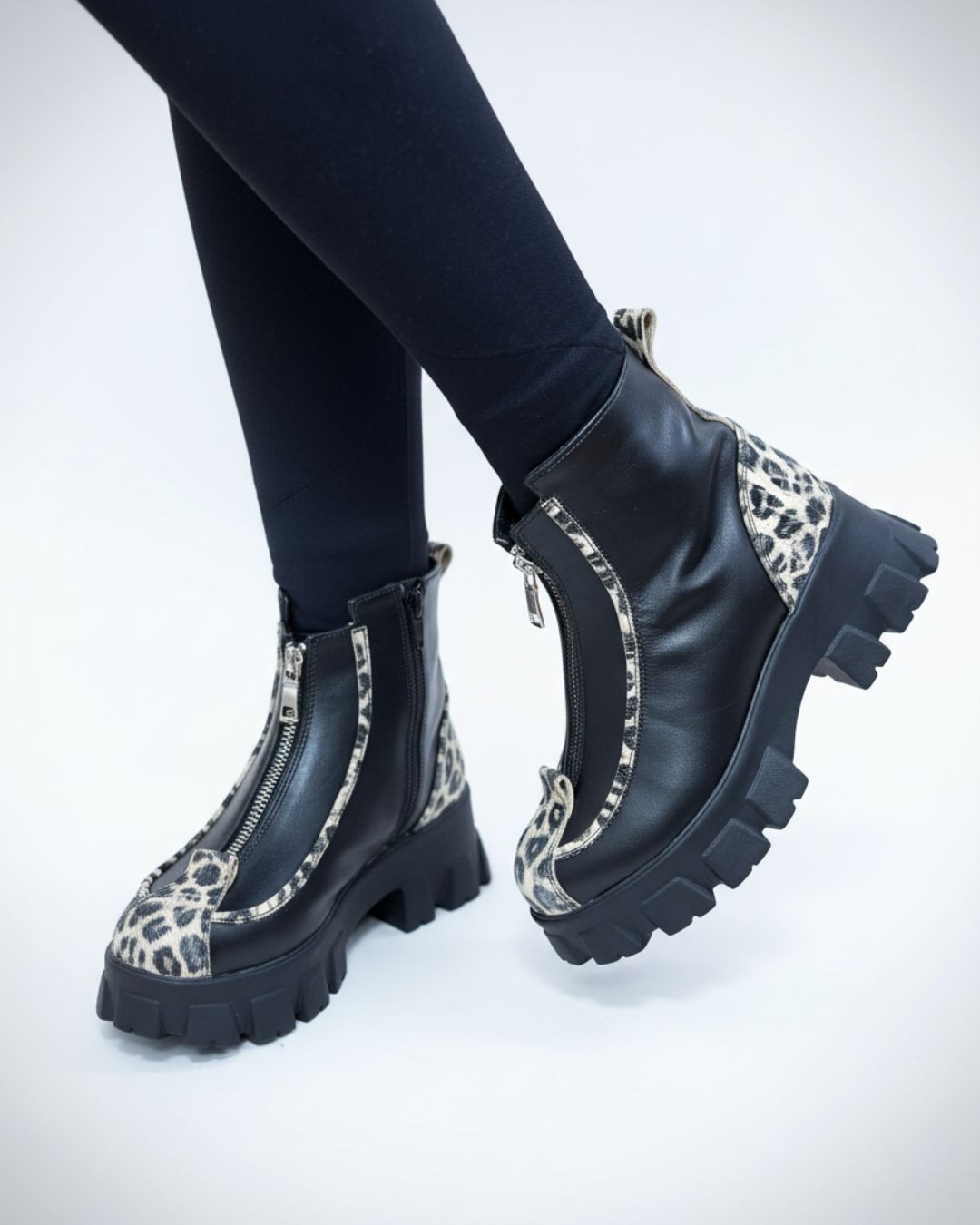 Ghete din piele neagra Chiara