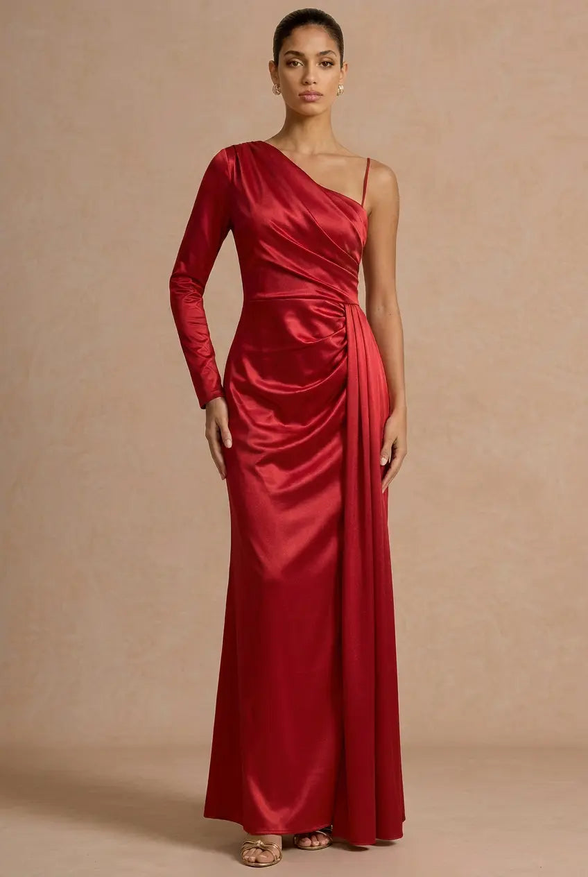 Rochie lunga cu o maneca rosie