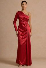 Rochie lunga cu o maneca rosie