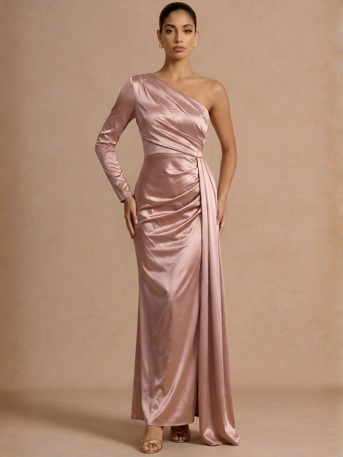 Rochie lunga cu o maneca roz