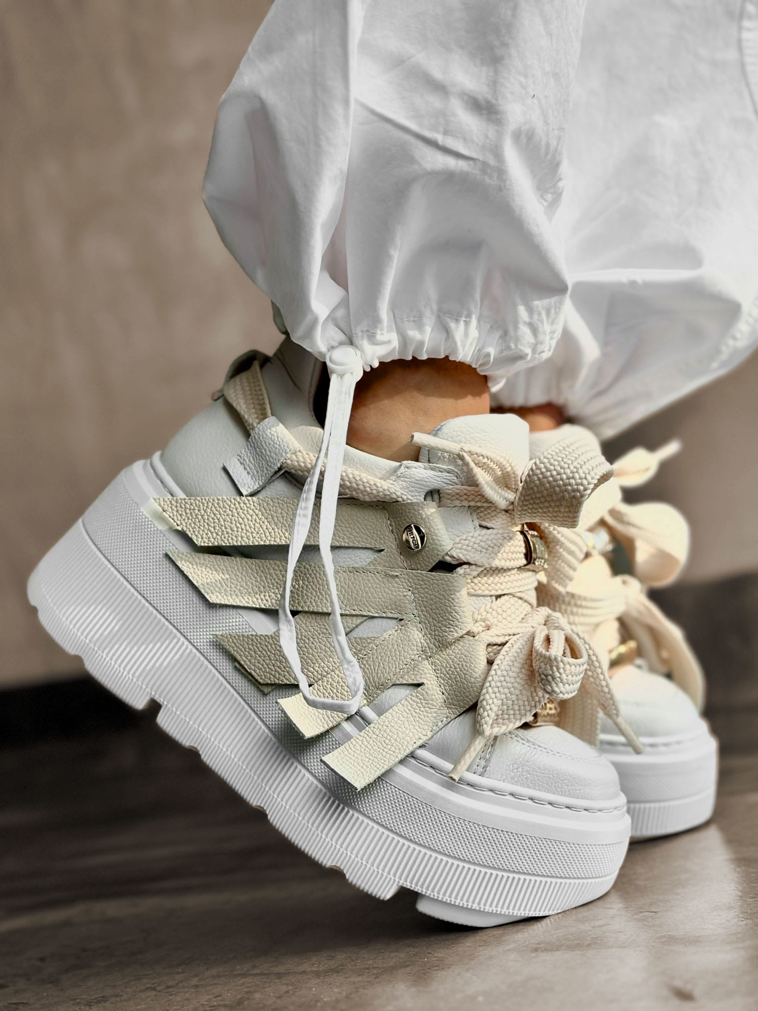 Sneakers dama din piele naturala alb/crem Mina - Mauri.ro